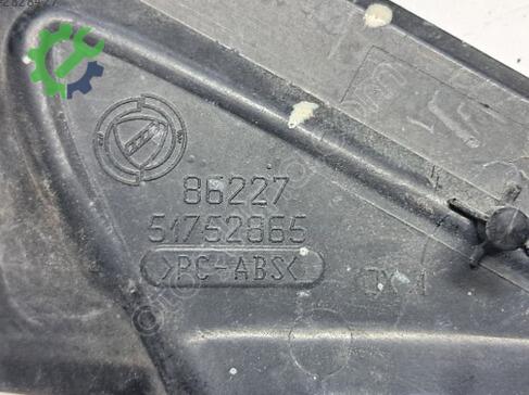 Fiat Punto Kelebek Camı 51752865-51752864 çıkma parça
