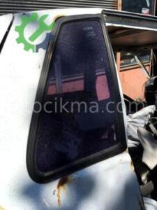 Fiat Uno sağ arka cam hatasız orjinal çıkma