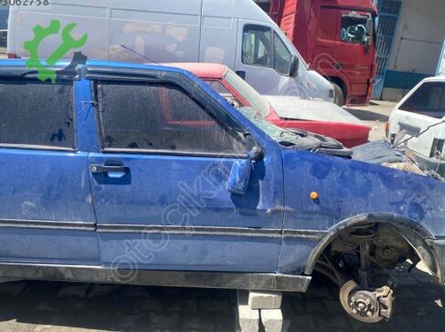 Fiat Uno Sağ Ön Kapı çıkma parça