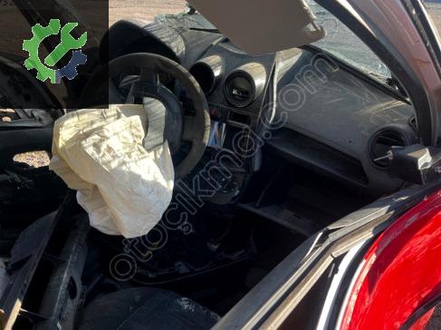 Ford Fiesta Tavan çıkma parça