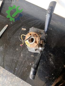 Fiat Fiorino Sinyal Kolu çıkma parça