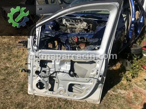 Fiat Fiorino Sağ Ön Kapı çıkma parça