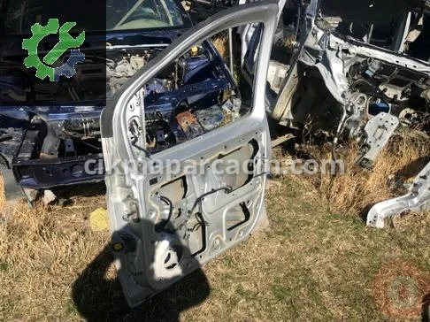 Fiat Fiorino Sağ Ön Kapı çıkma parça