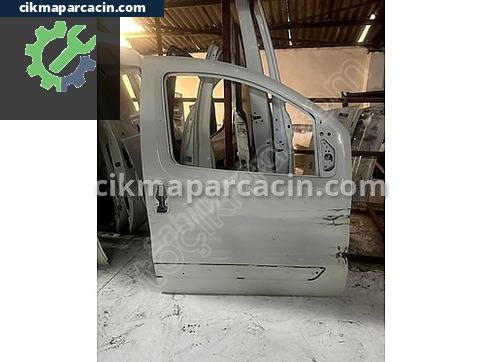 Fiat Fiorino Sağ Ön Kapı çıkma parça