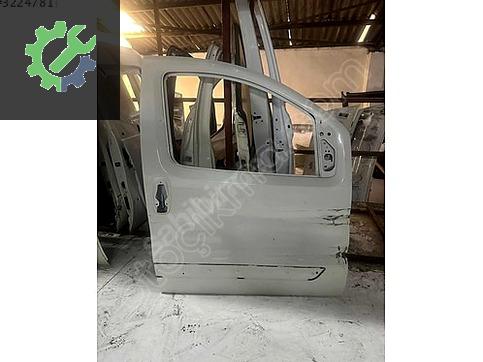 Fiat Fiorino Sağ Ön Kapı çıkma parça