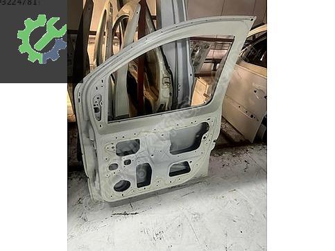 Fiat Fiorino Sağ Ön Kapı çıkma parça