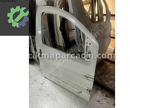 Fiat Fiorino Sağ Ön Kapı çıkma parça