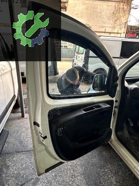 Fiat Fiorino Sol Ön Kapı çıkma parça