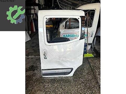 Fiat Fiorino Sol Sürgülü Kapı çıkma parça