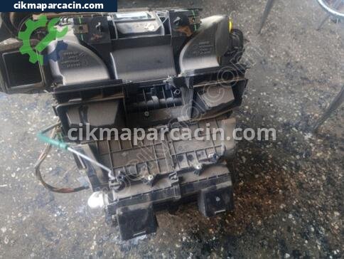 Renault Fluence Kalorifer Kutusu çıkma parça
