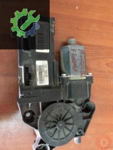 FLUENCE MEGANE 3 SOL ÖN CAM KRIKO MOTORU OEM 807310699R