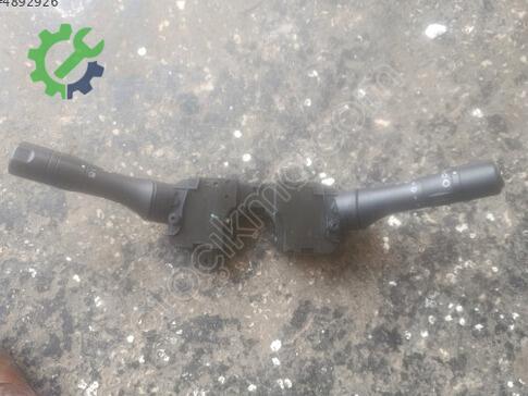 Renault Fluence Sinyal Kolu çıkma parça