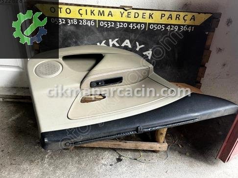 Renault Fluence Kapı Döşemesi çıkma parça
