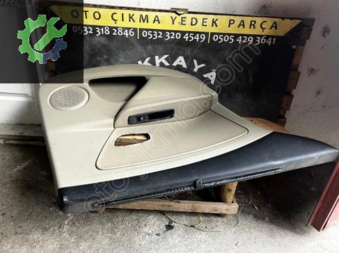 Renault Fluence Kapı Döşemesi çıkma parça