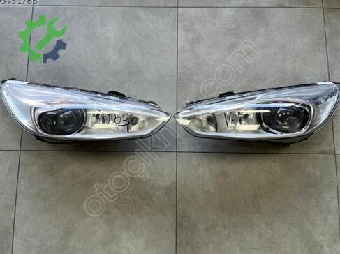 Ford Focus Sağ Ön Far çıkma parça