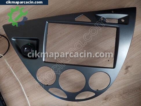 Ford Focus Teyp çıkma parça