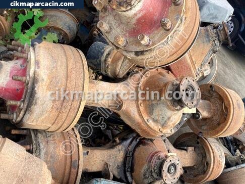 Ford Trucks 1210 Defransiyel çıkma parça