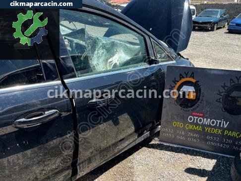Ford C-Max Sağ Ön Kapı çıkma parça