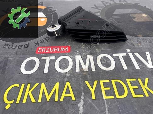 Ford C-Max Kalorifer Izgarası çıkma parça