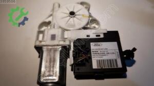 Çıkma Orijinal Cam Motoru Ford C-Max 981536-110