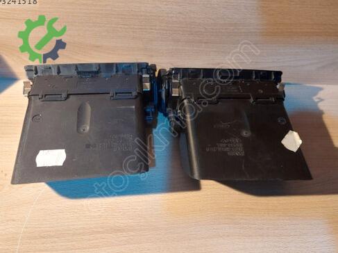 Ford C-Max Sağ Havalandırma Izgaraları 3M51-R014L21 çıkma parça