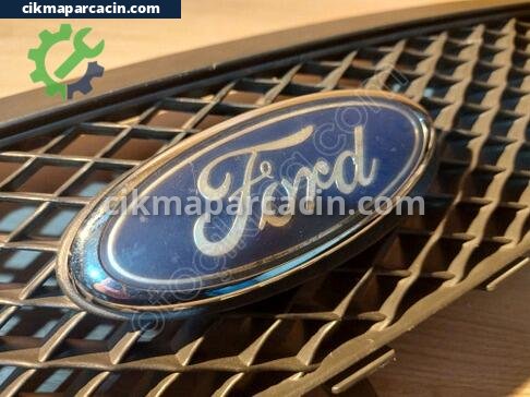 Ford C-Max Ön Panjur çıkma parça