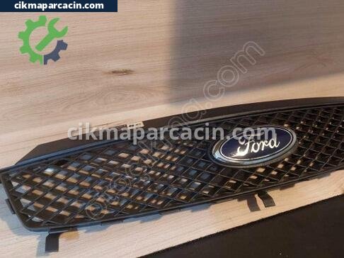 Ford C-Max Ön Panjur çıkma parça