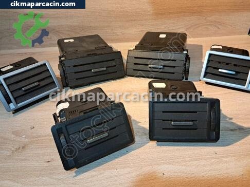 Ford C-Max Sağ Havalandırma Izgaraları çıkma parça