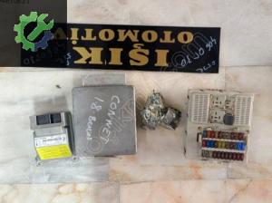 Ford Connect 1.8 benzin 2T1F-12A650-CB beyin takımı çıkma orjinal