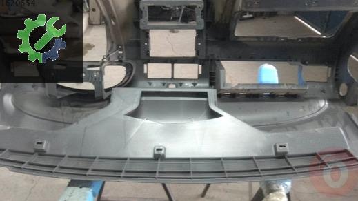 Ford Transit Connect Torpido çıkma parça