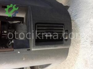 Ford Connect 2006 Sağ Üfleme Izgarası hatasız orjinal çıkma