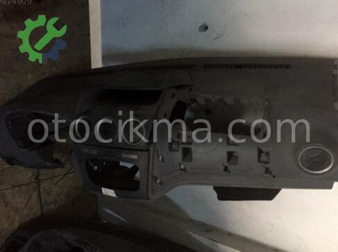Ford Tourneo Connect Torpido çıkma parça