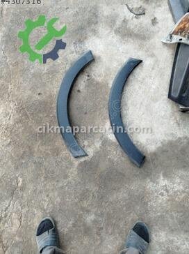 Ford Tourneo Connect Arka Çamurluk çıkma parça