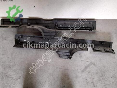 Ford Tourneo Connect Bakalitler çıkma parça