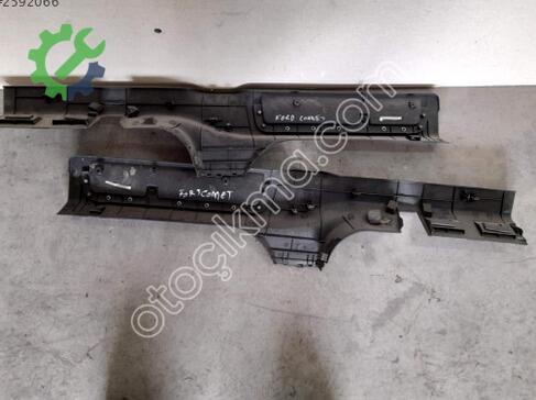 Ford Tourneo Connect Bakalitler çıkma parça