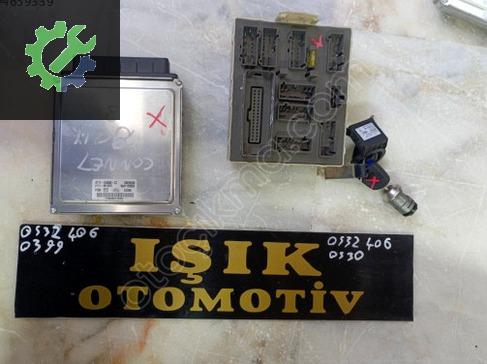 Ford Tourneo Connect Beyin 4T11-12A650-CC çıkma parça