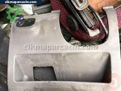 Ford Tourneo Connect Direksiyon Kapak çıkma parça