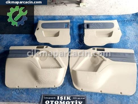 Ford Tourneo Connect Kapı Döşemesi çıkma parça