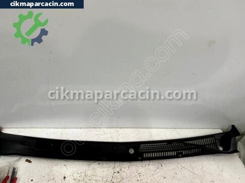 Ford Transit Connect Ön Cam Izgarası çıkma parça