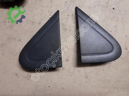 Ford Tourneo Connect Ön Bakalitler çıkma parça