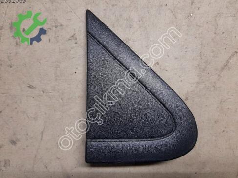 Ford Tourneo Connect Ön Bakalitler çıkma parça