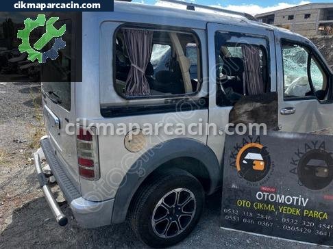 Ford Tourneo Connect Arka Çamurluk çıkma parça
