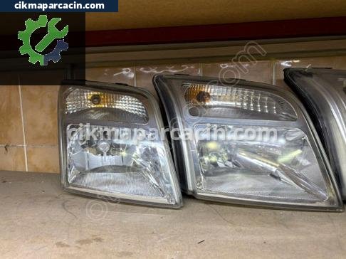 Ford Tourneo Connect Sağ Ön Far çıkma parça