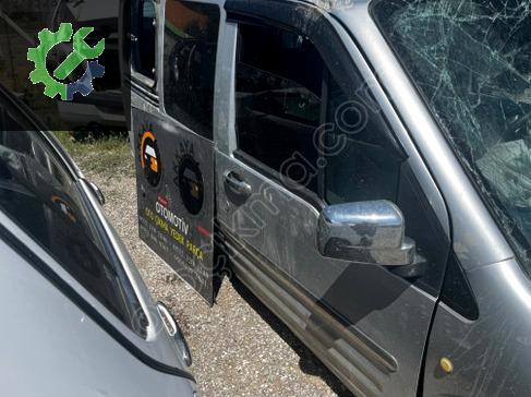 Ford Tourneo Connect Sağ Ön Kapı çıkma parça