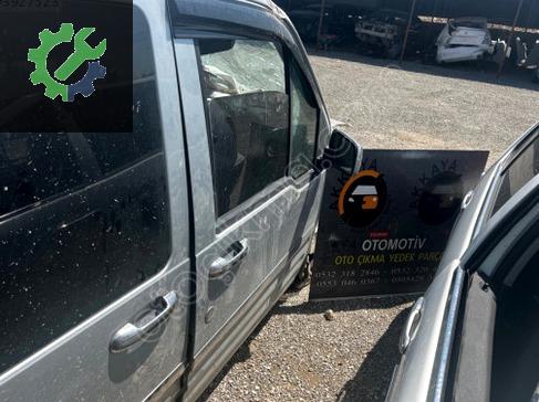 Ford Tourneo Connect Sağ Ön Kapı çıkma parça