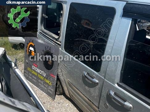 Ford Tourneo Connect Sağ Sürgülü Kapı çıkma parça