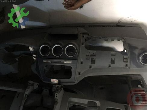 Ford Tourneo Connect Sağ Havalandırma Izgaraları çıkma parça