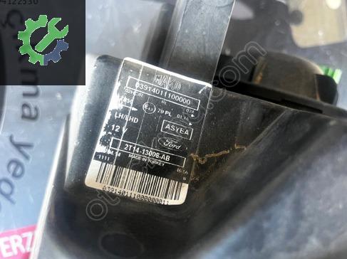 Ford Tourneo Connect Sol Ön Far çıkma parça