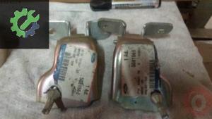 FORD CONNECT02 15  TAKIM ÖN KAPI MENTEŞE ALT ÜST ORJİNAL