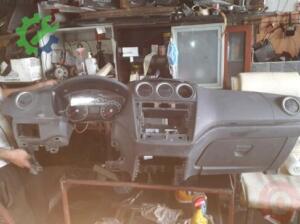 Ford connet göğüs torpido